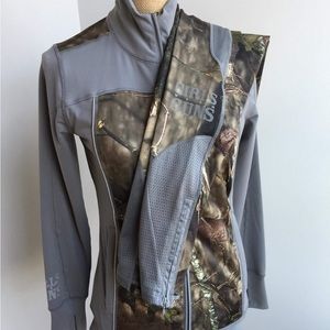 GWG Grey Camo Active Wear Set size M